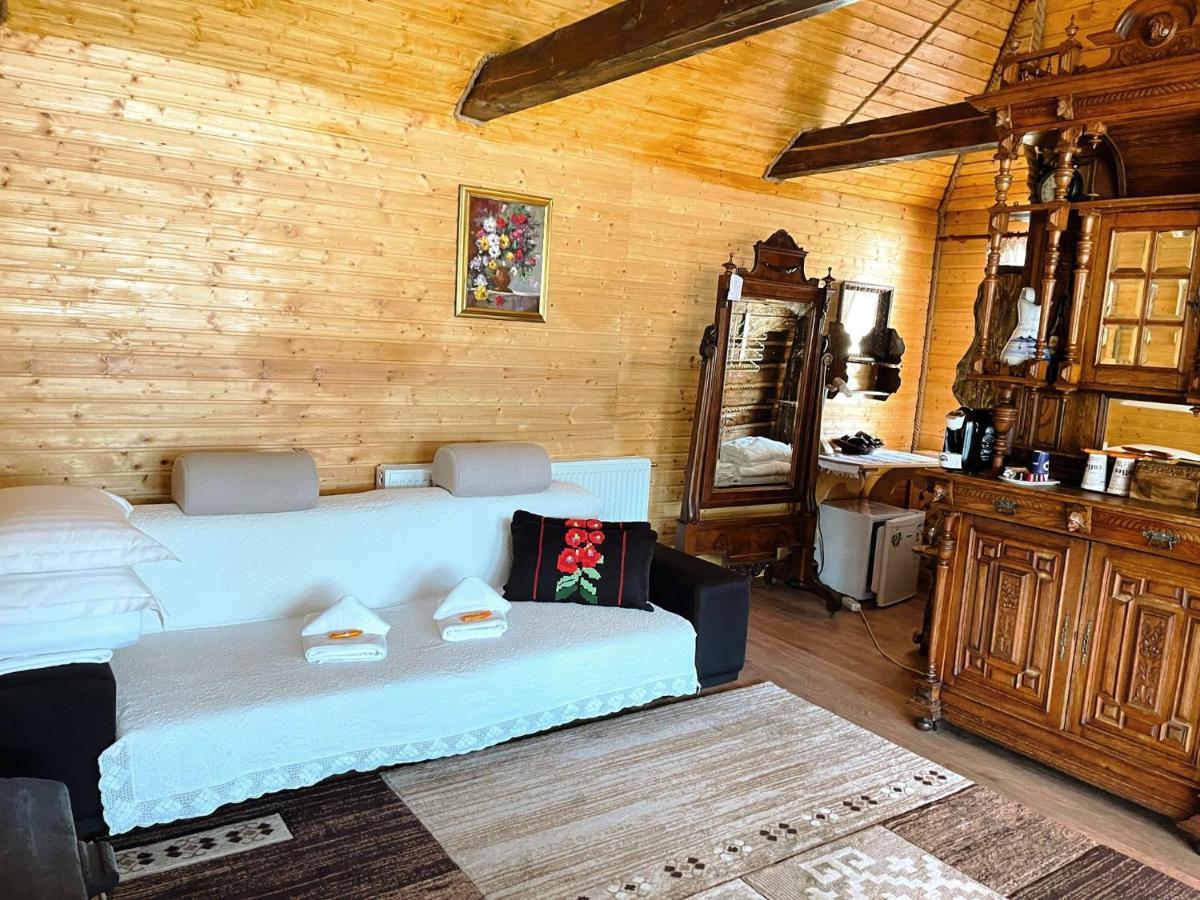 Casa Baciu Hotel Фунду Молдовей Екстериор снимка