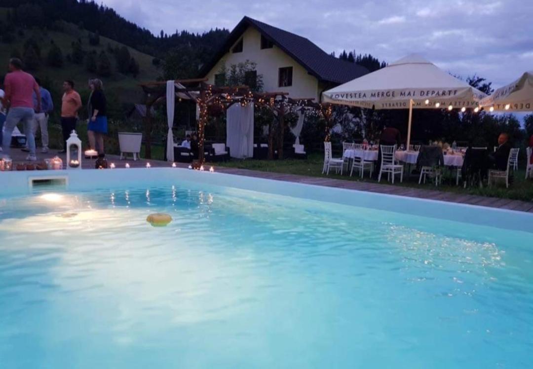 Casa Baciu Hotel Фунду Молдовей Екстериор снимка