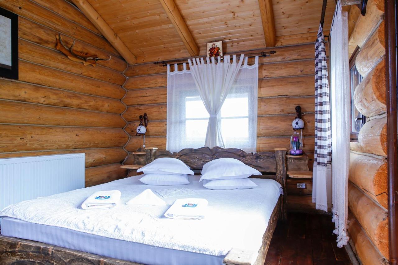 Casa Baciu Hotel Фунду Молдовей Екстериор снимка