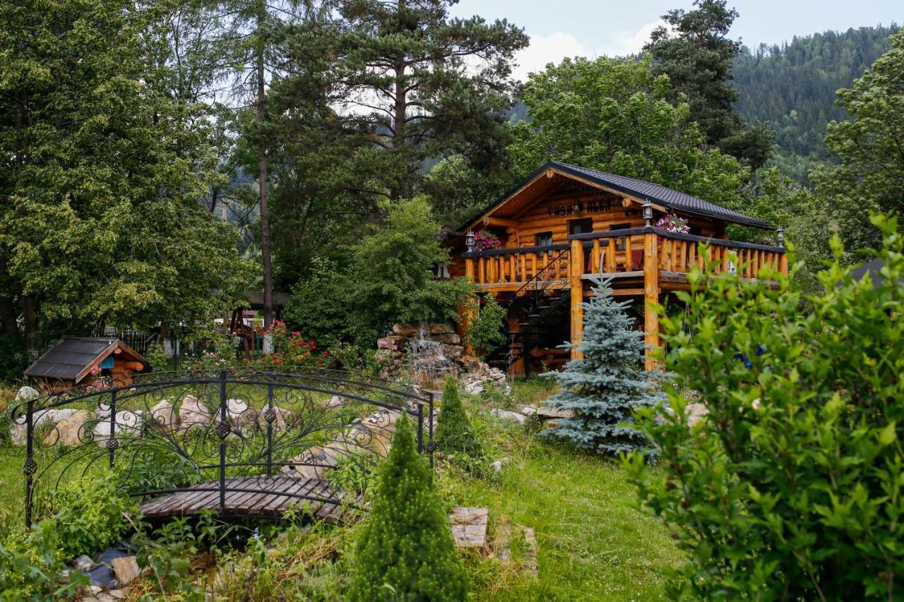 Casa Baciu Hotel Фунду Молдовей Екстериор снимка