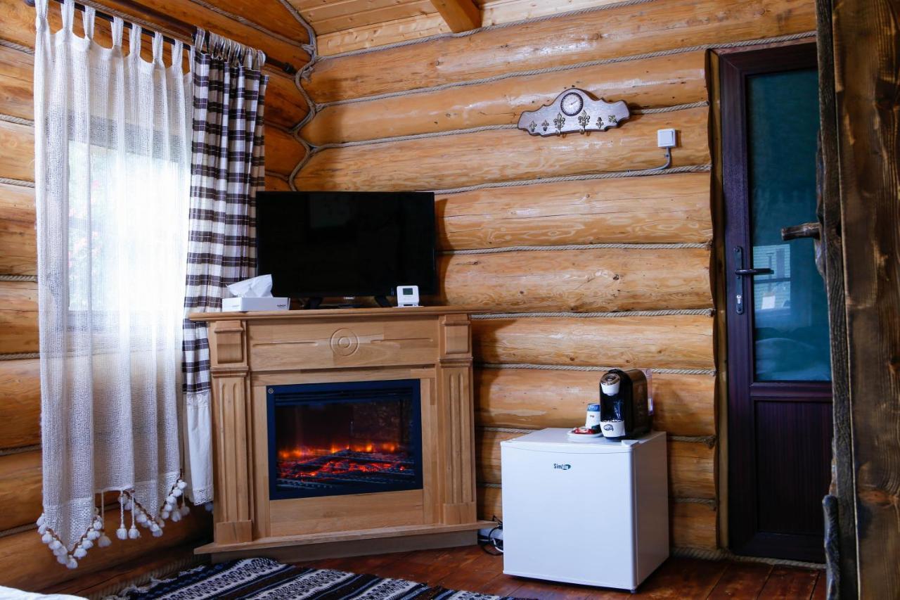 Casa Baciu Hotel Фунду Молдовей Екстериор снимка